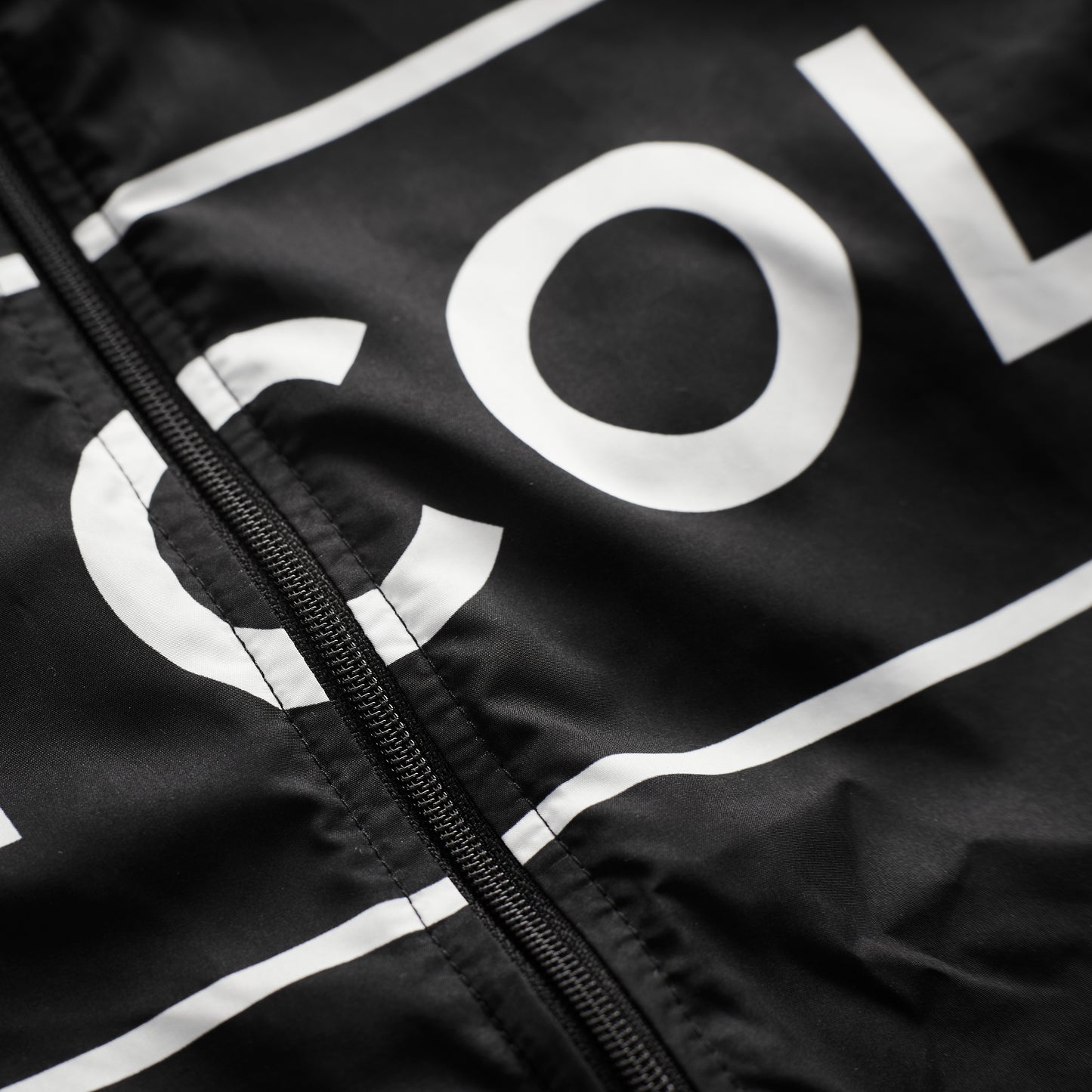 Le Col | Sport Logo Gilet 防風背心 黑